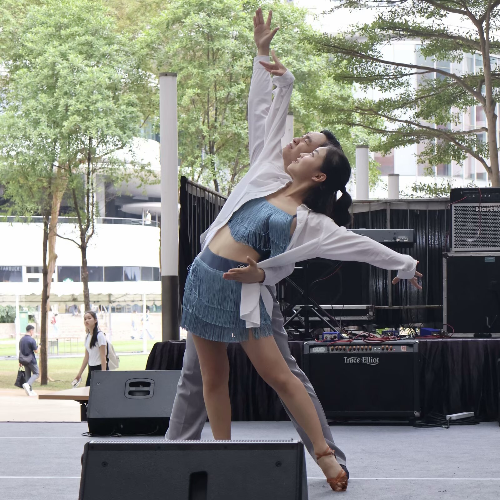 Viva Latinus performance 6